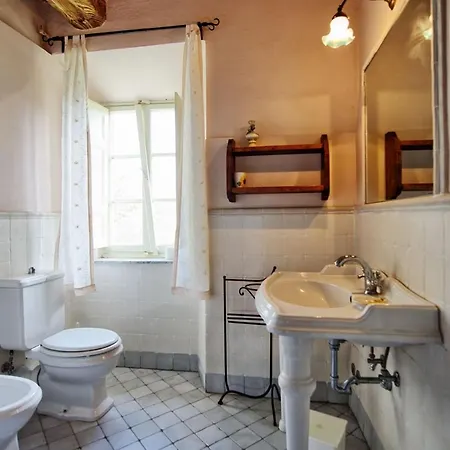 Gualdo Sleeps 7 With Pool And Wifi *